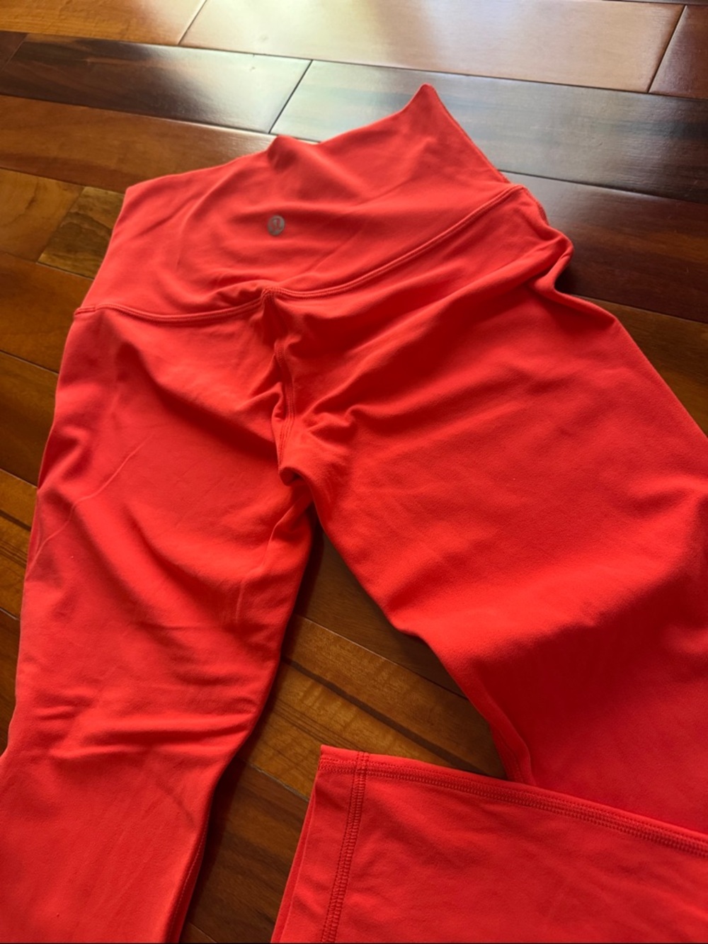 Lululemon - Picture 2 of 3